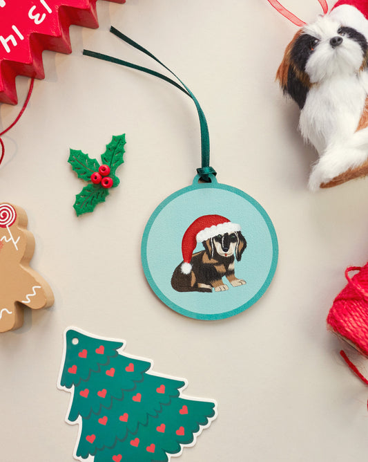 'Sausage dog in Santa hat' Christmas Ornament