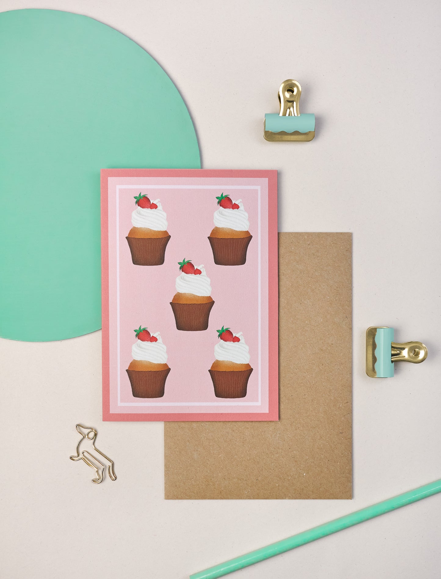 ‘Pink cupcake’ card